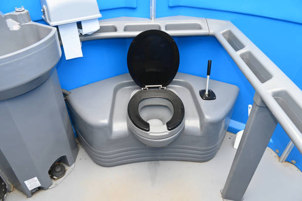 Portable Toilet Options We Offer in Oakland City, IN